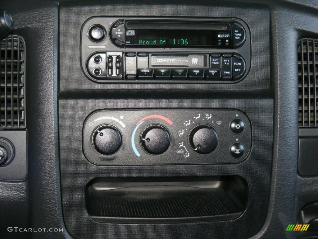 2002 Dodge Ram 1500 SLT Quad Cab 4x4 Controls Photo #44819624