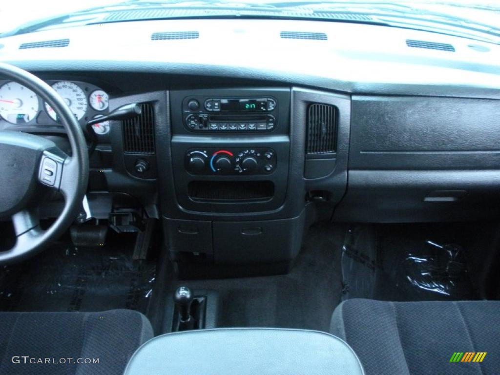 2004 Ram 3500 SLT Quad Cab 4x4 Dually - Bright Silver Metallic / Dark Slate Gray photo #20