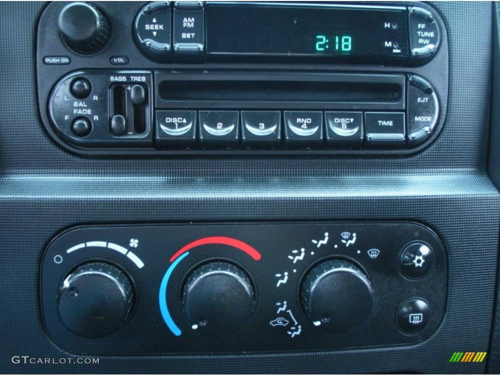 2004 Dodge Ram 3500 SLT Quad Cab 4x4 Dually Controls Photo #44820168