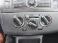 Brilliant Silver - Versa 1.8 S Hatchback Photo No. 37