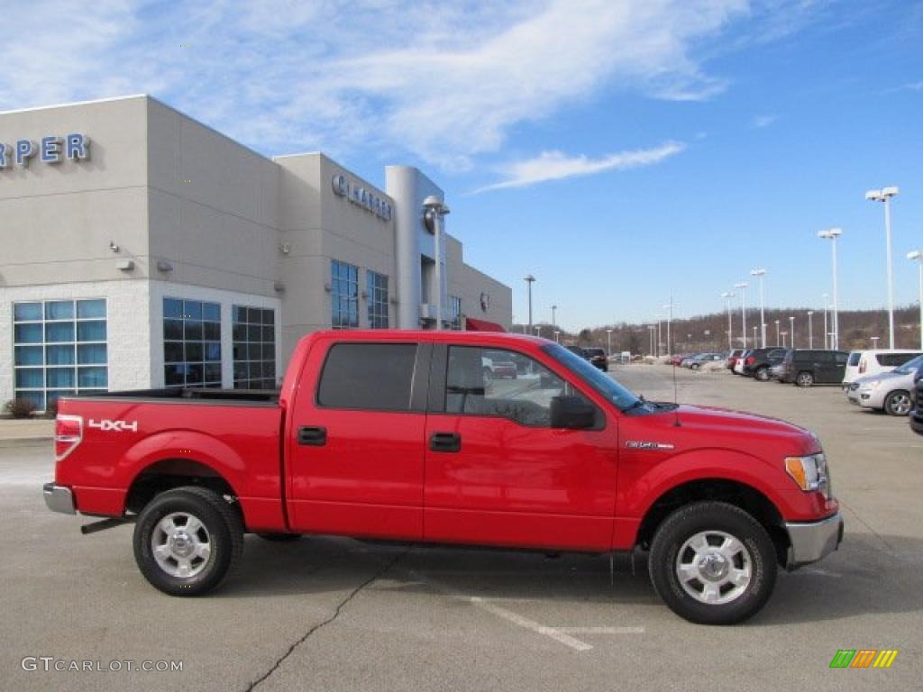 2010 F150 XLT SuperCrew 4x4 - Vermillion Red / Medium Stone photo #2