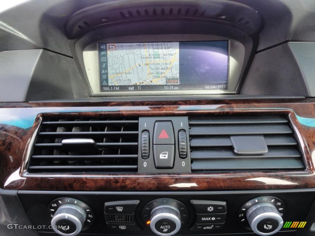 2008 BMW 5 Series 550i Sedan Navigation Photos