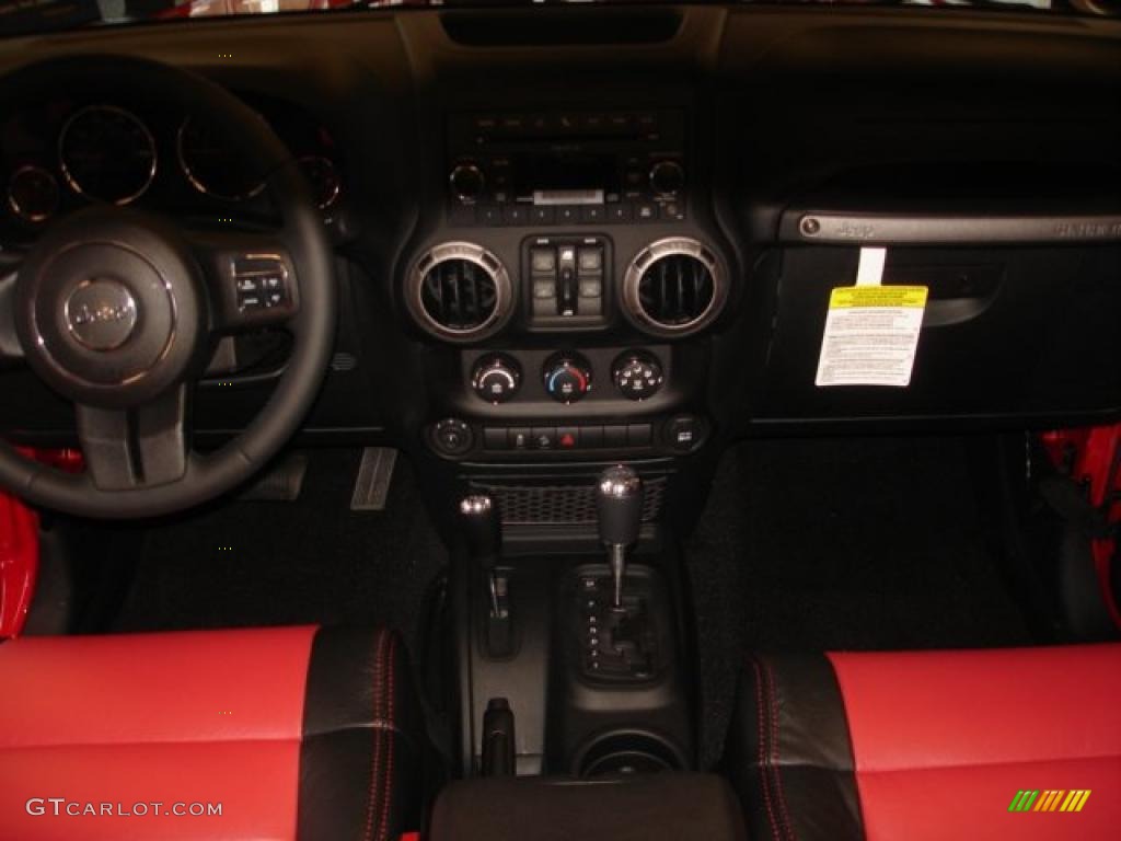 2011 Wrangler Unlimited Sport 4x4 - Flame Red / Black photo #8
