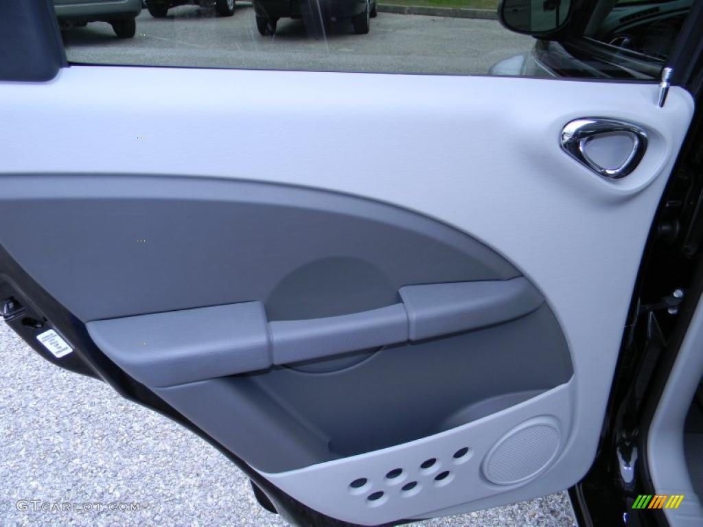 2010 PT Cruiser Couture Edition - Two Tone Silver/Black / Pastel Slate Gray photo #22