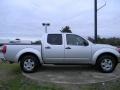 Radiant Silver - Frontier SE Crew Cab Photo No. 6
