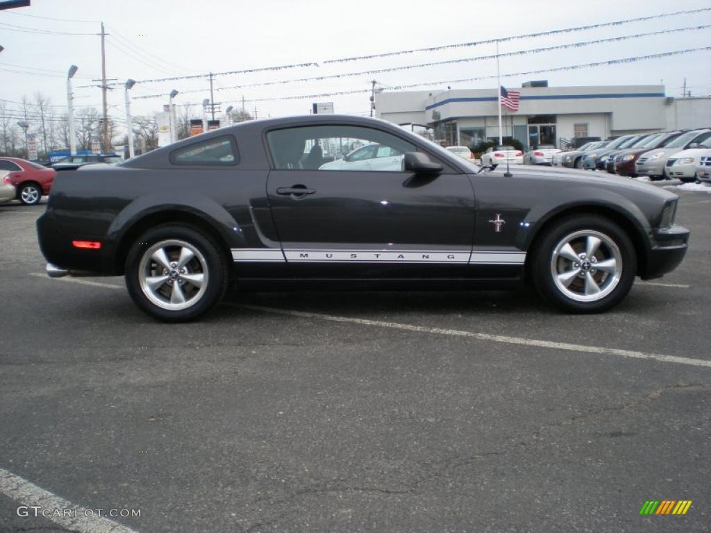 2007 Mustang V6 Premium Coupe - Alloy Metallic / Dark Charcoal photo #4
