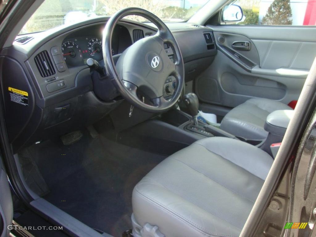 Gray Interior 2005 Hyundai Elantra GT Hatchback Photo #44831932