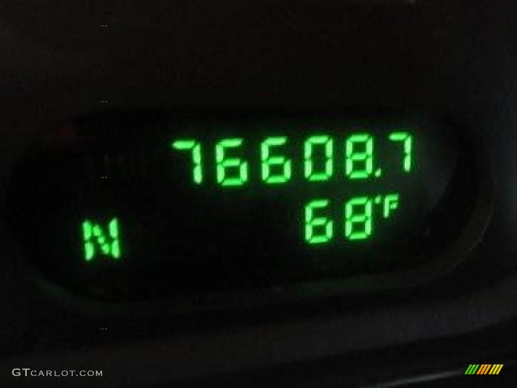 2003 Explorer XLT 4x4 - Silver Birch Metallic / Graphite Grey photo #40