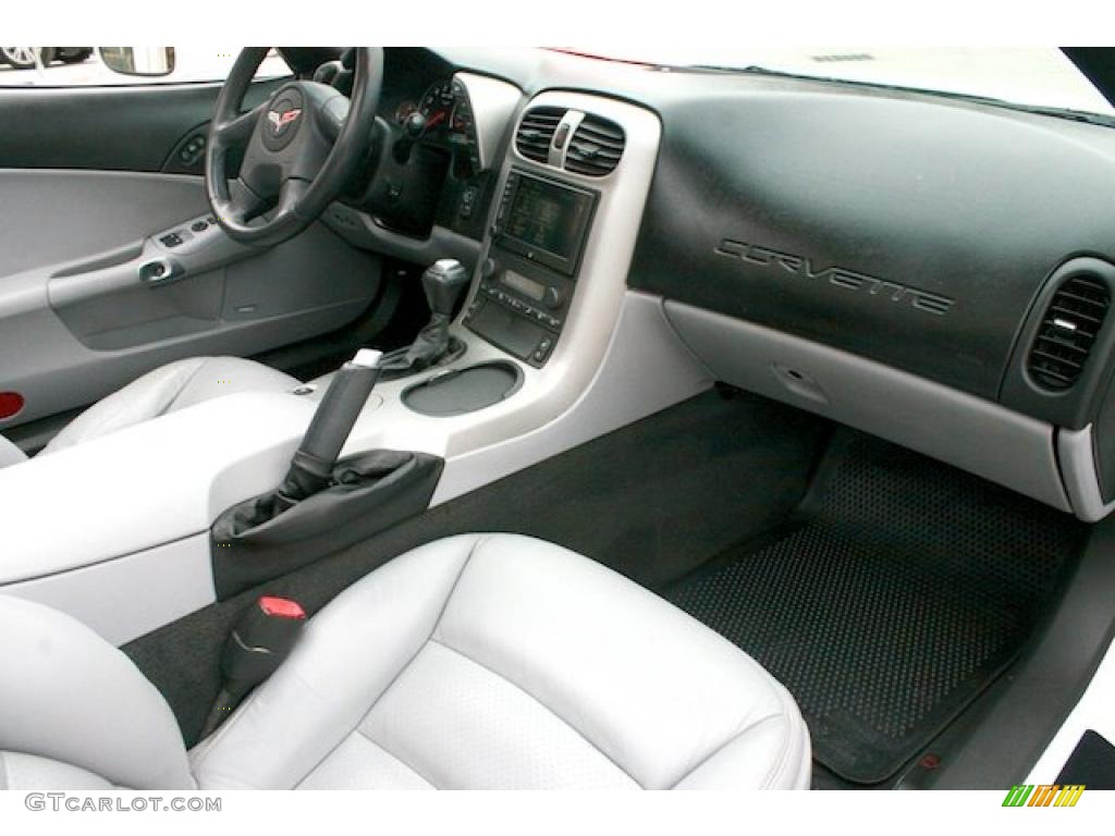 2005 Corvette Coupe - Arctic White / Steel Grey photo #31