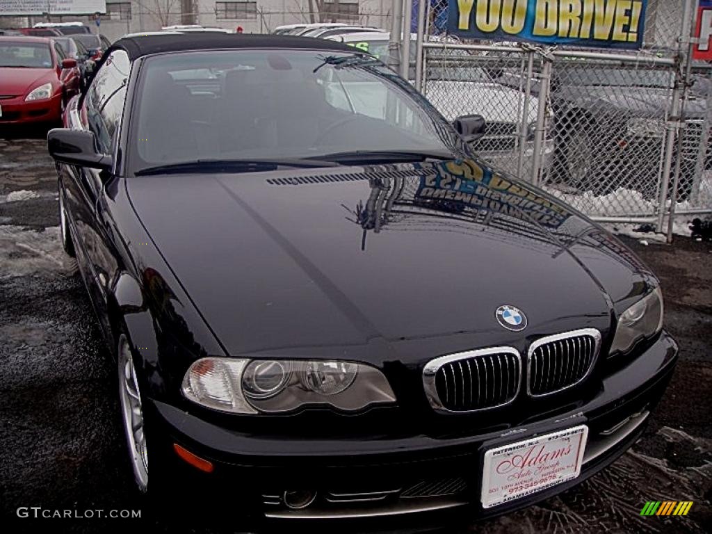 2002 3 Series 330i Convertible - Jet Black / Black photo #17