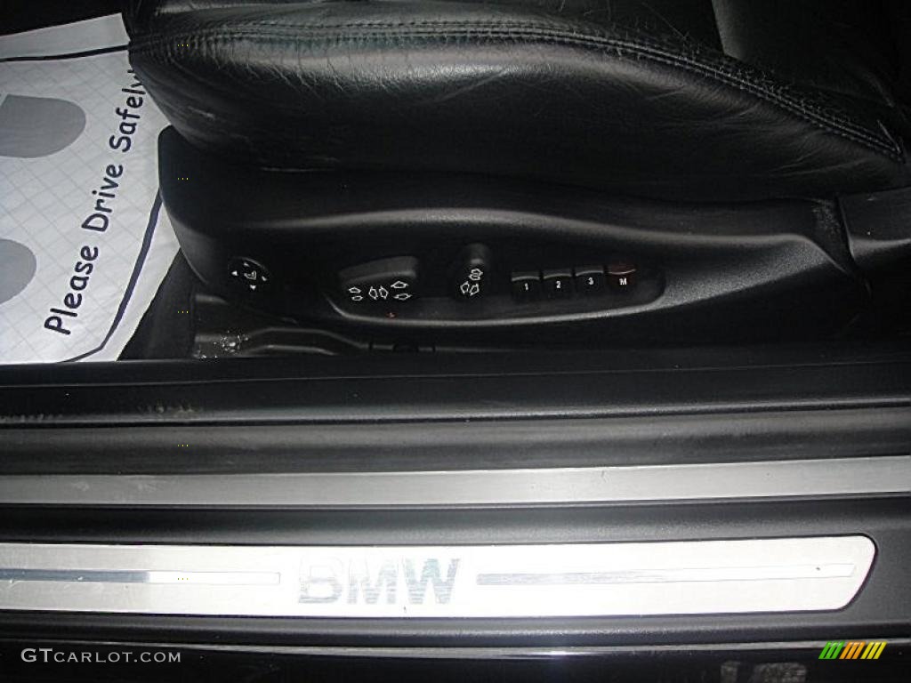 2002 3 Series 330i Convertible - Jet Black / Black photo #22