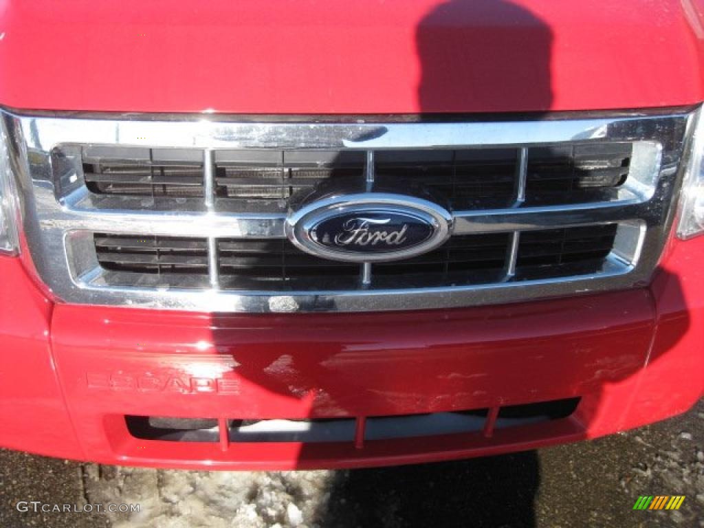 2009 Escape XLT V6 - Torch Red / Charcoal photo #14