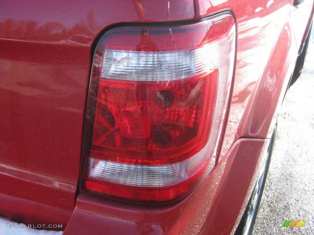 2009 Escape XLT V6 - Torch Red / Charcoal photo #18
