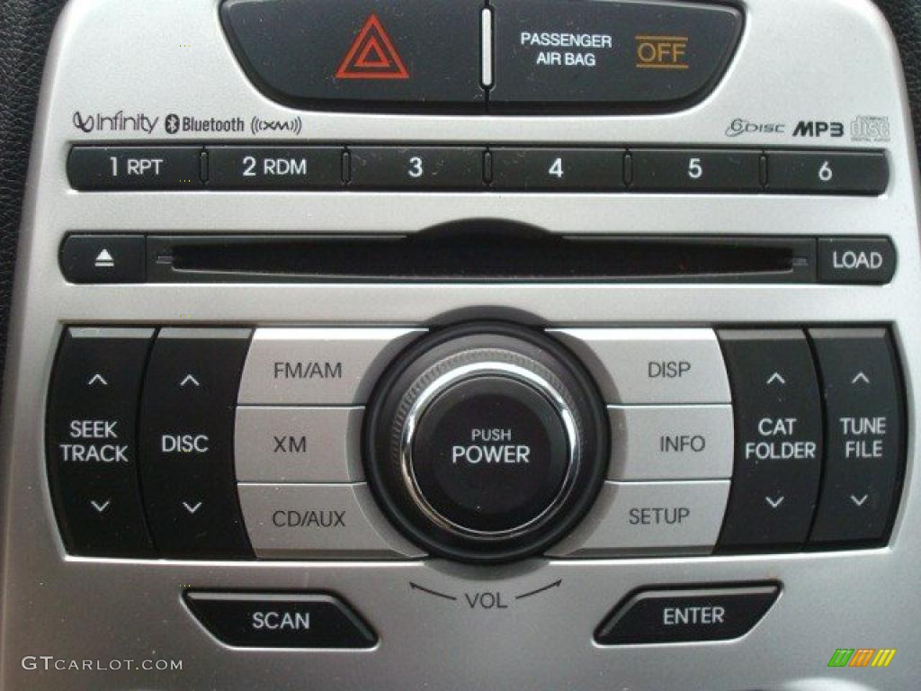 2010 Hyundai Genesis Coupe 2.0T Controls Photo #44837628