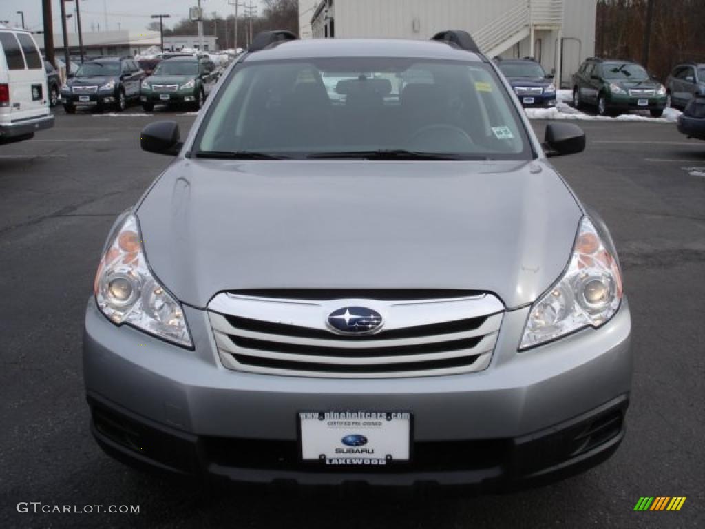 2011 Outback 2.5i Wagon - Steel Silver Metallic / Off Black photo #2