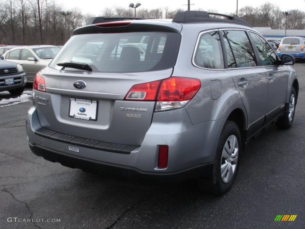 2011 Outback 2.5i Wagon - Steel Silver Metallic / Off Black photo #4