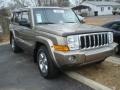 Light Khaki Metallic - Commander Limited 4x4 Photo No. 6