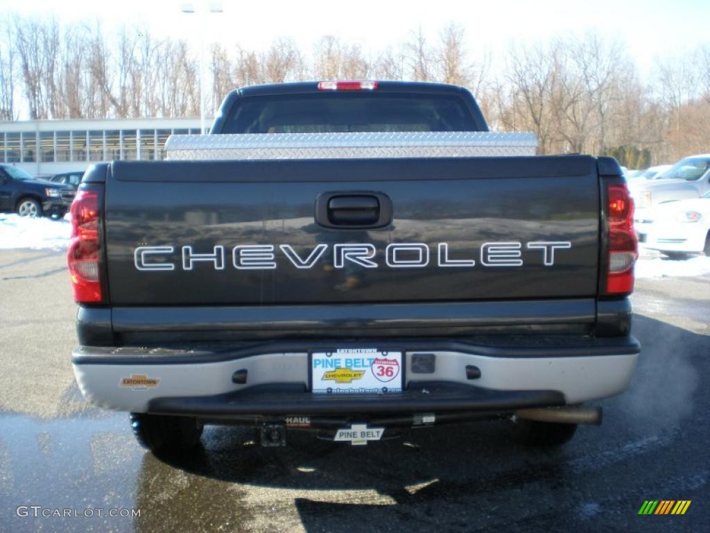 2005 Silverado 1500 Extended Cab - Dark Gray Metallic / Medium Gray photo #6