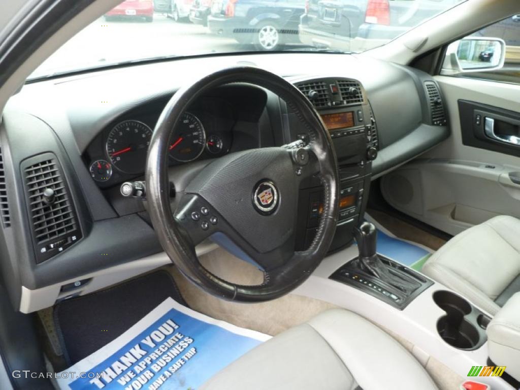 2005 Cadillac CTS Sedan Light Gray/Ebony Dashboard Photo #44843396