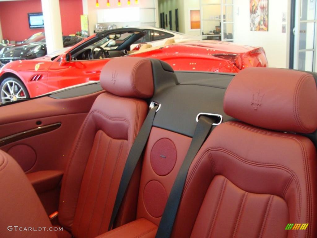 2011 GranTurismo Convertible GranCabrio - Grigio Touring (Silver) / Rosso Corallo photo #10