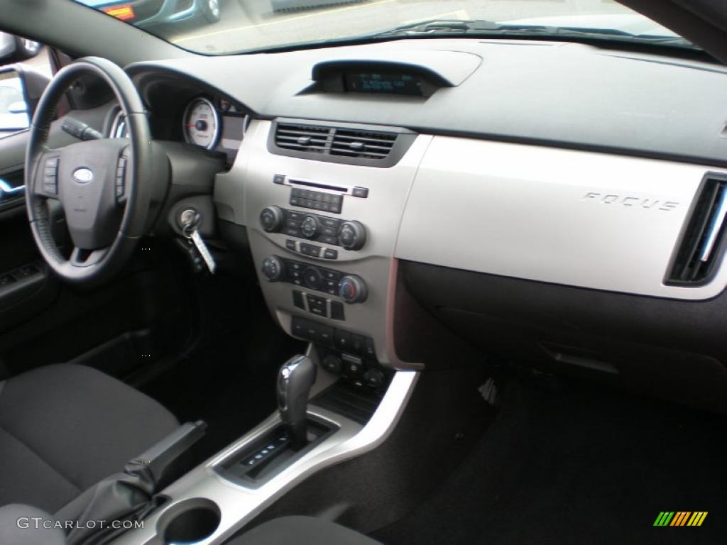 2010 Focus SES Sedan - Sterling Grey Metallic / Charcoal Black photo #23