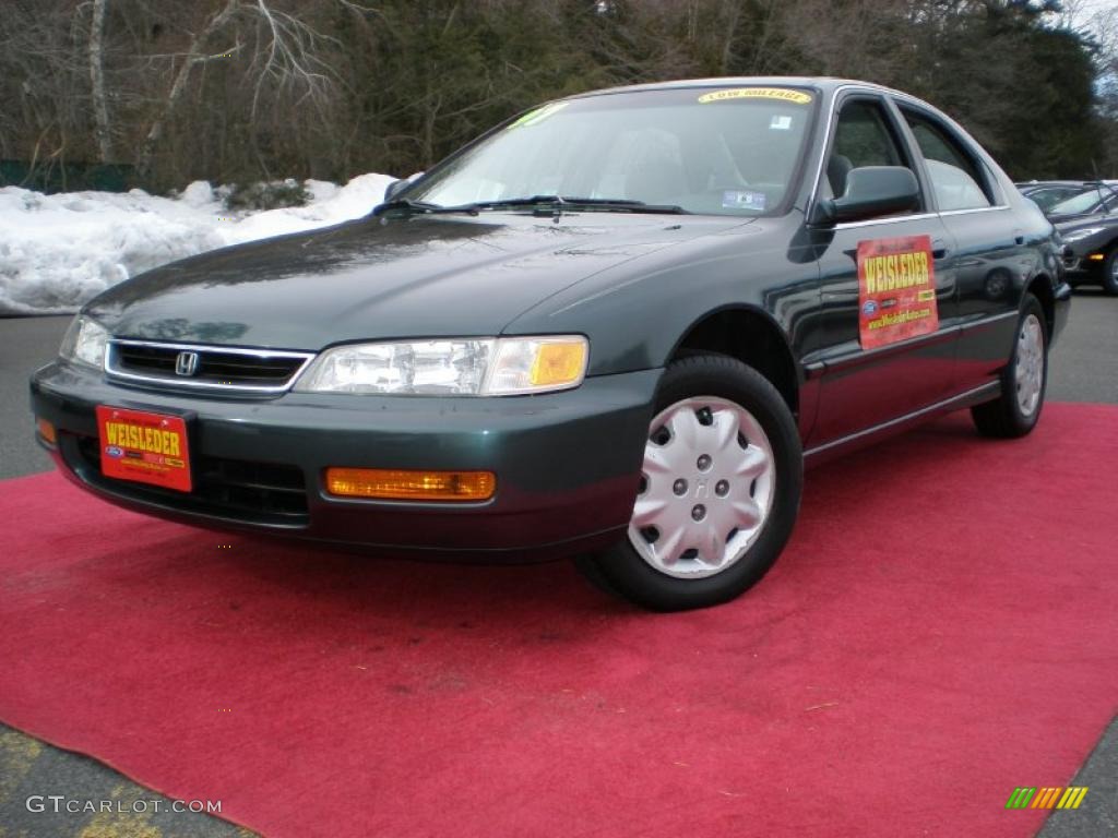 1997 Accord LX Sedan - Eucalyptus Green Pearl / Gray photo #1