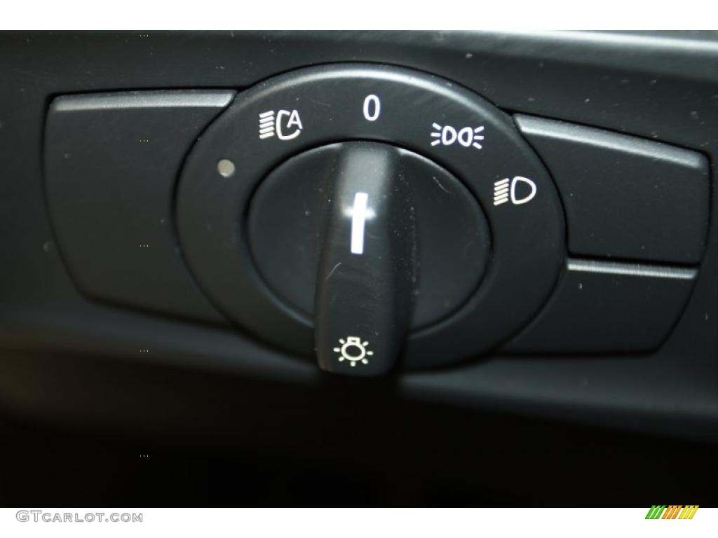 2008 BMW M3 Sedan Controls Photo #44851376