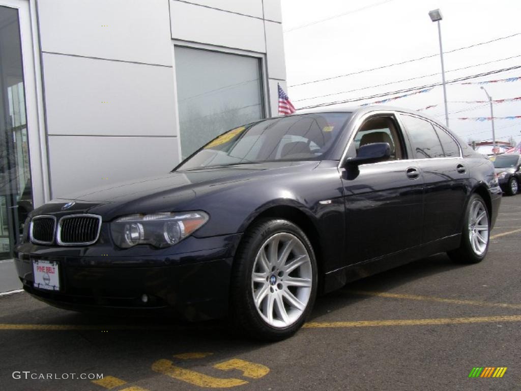 Orient Blue Metallic BMW 7 Series