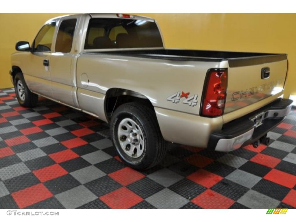 2005 Silverado 1500 LS Extended Cab 4x4 - Sandstone Metallic / Dark Charcoal photo #3
