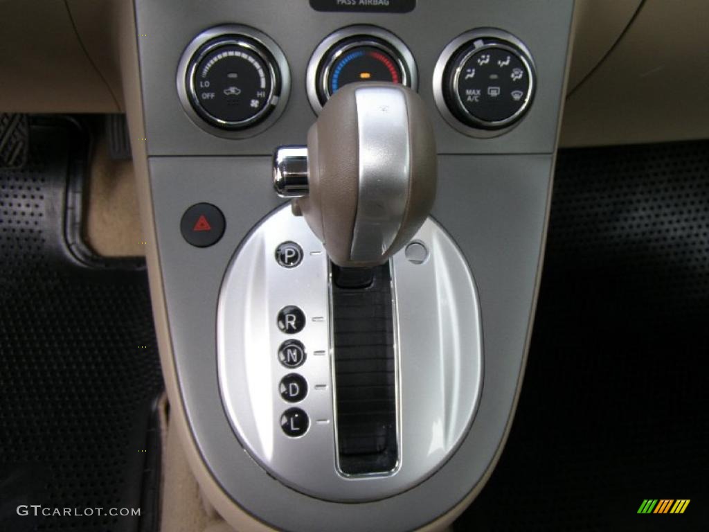 2010 Nissan Sentra 2.0 Xtronic CVT Automatic Transmission Photo #44856568