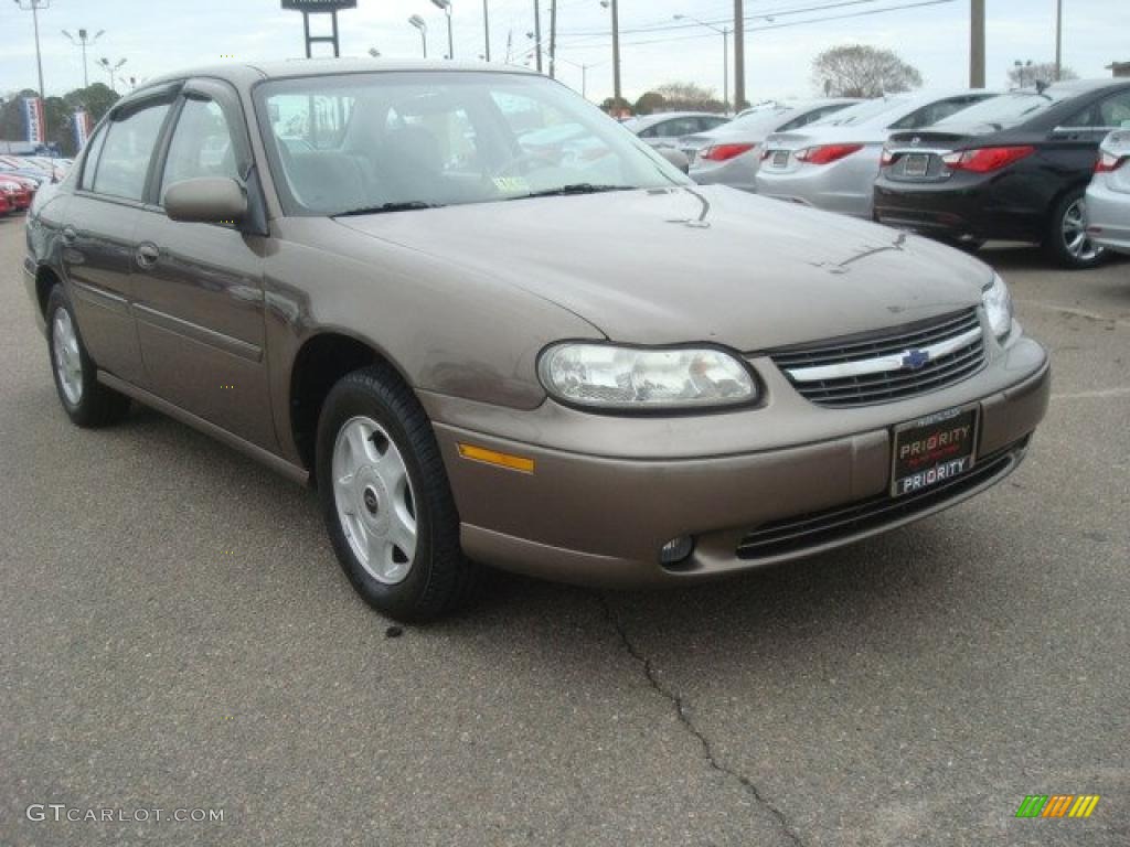 Medium Bronzemist Metallic 2001 Chevrolet Malibu LS Sedan Exterior Photo #44860240