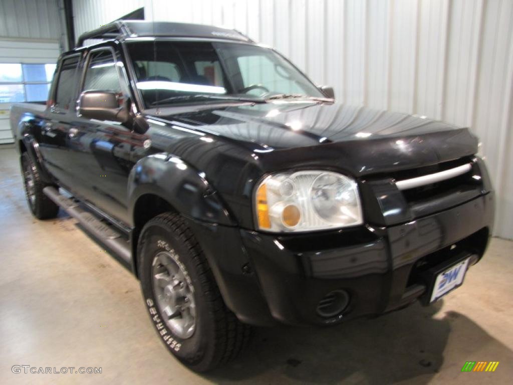 2004 Frontier XE V6 Crew Cab 4x4 - Super Black / Charcoal photo #1