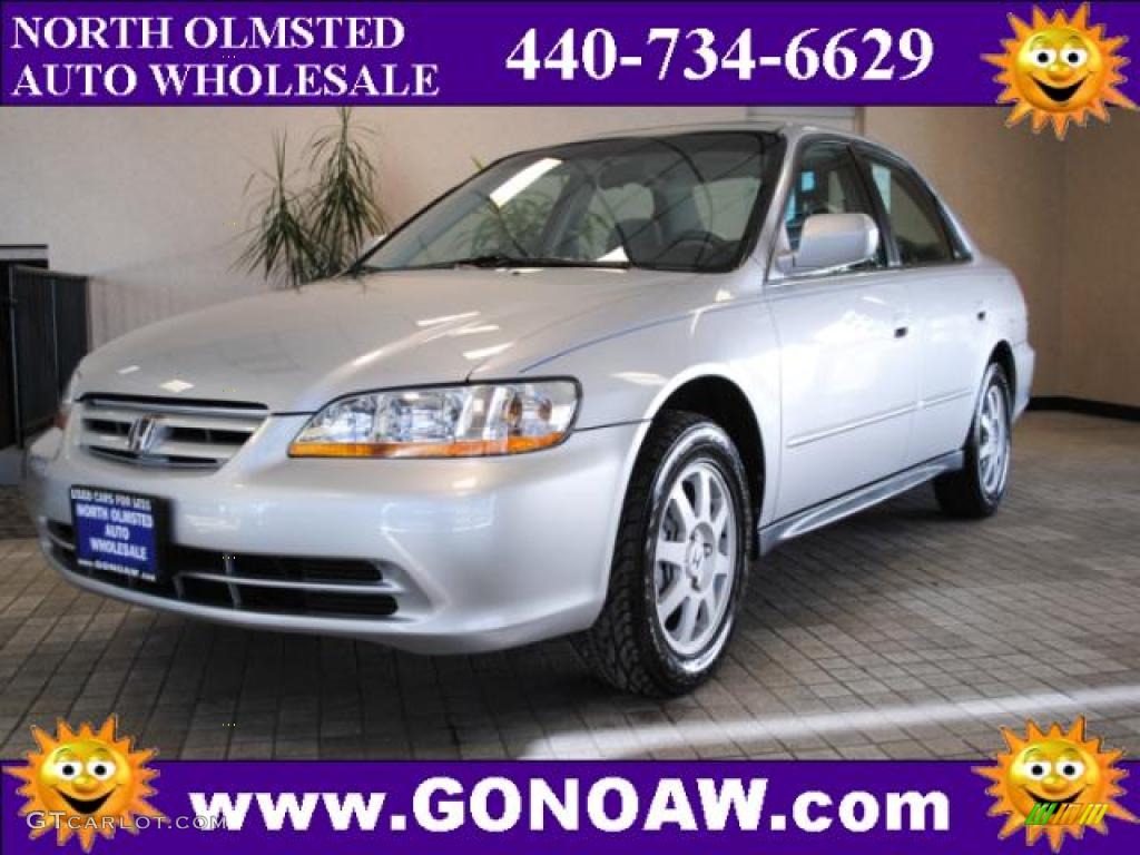 2002 Accord SE Sedan - Satin Silver Metallic / Quartz Gray photo #1