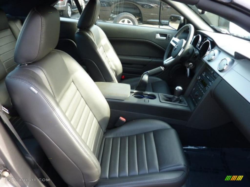 Dark Charcoal Interior 2009 Ford Mustang GT Premium Convertible Photo #44868516
