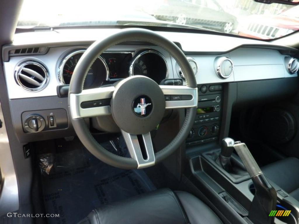 2009 Ford Mustang GT Premium Convertible Dark Charcoal Dashboard Photo #44868616