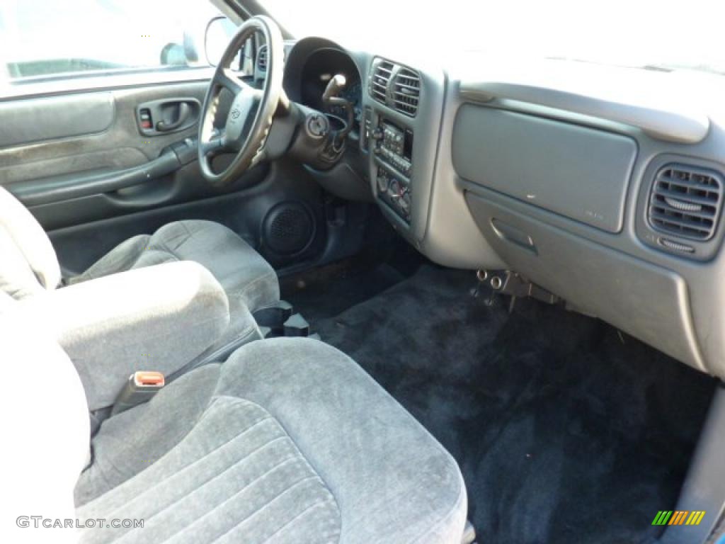 1999 S10 LS Extended Cab 4x4 - Space Blue Metallic / Medium Gray photo #15