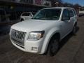 Oxford White - Mariner V6 4WD Photo No. 8