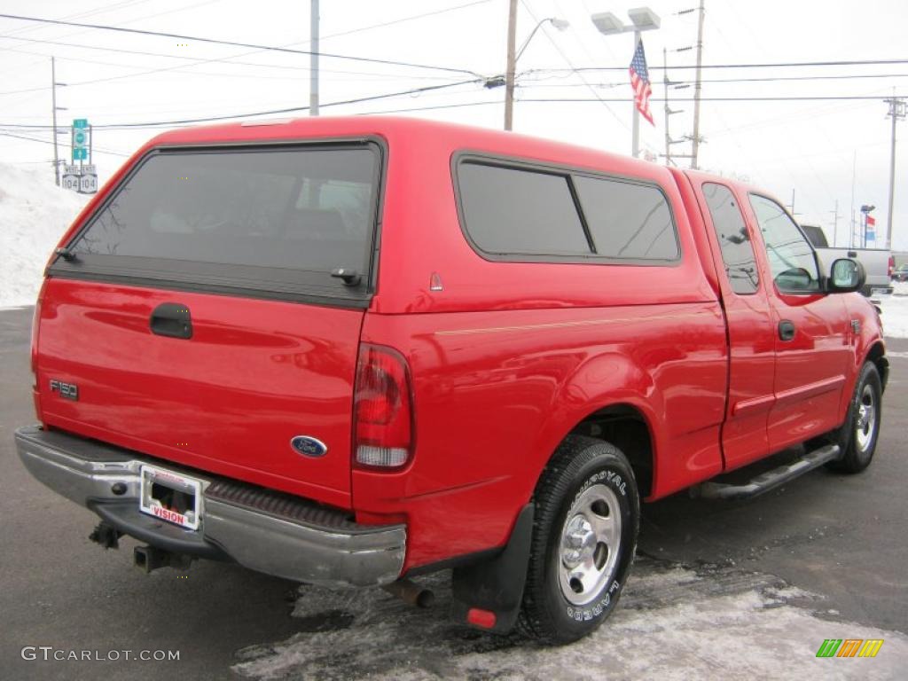 2004 F150 XLT Heritage SuperCab - Bright Red / Heritage Medium Parchment photo #2