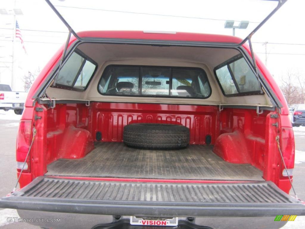 2004 F150 XLT Heritage SuperCab - Bright Red / Heritage Medium Parchment photo #5