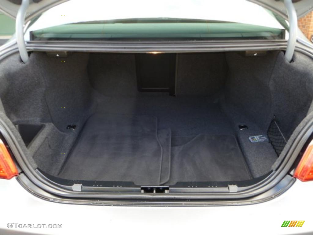 2008 BMW 5 Series 550i Sedan Trunk Photo #44869824