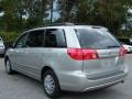 2007 Silver Shadow Pearl Toyota Sienna LE  photo #3