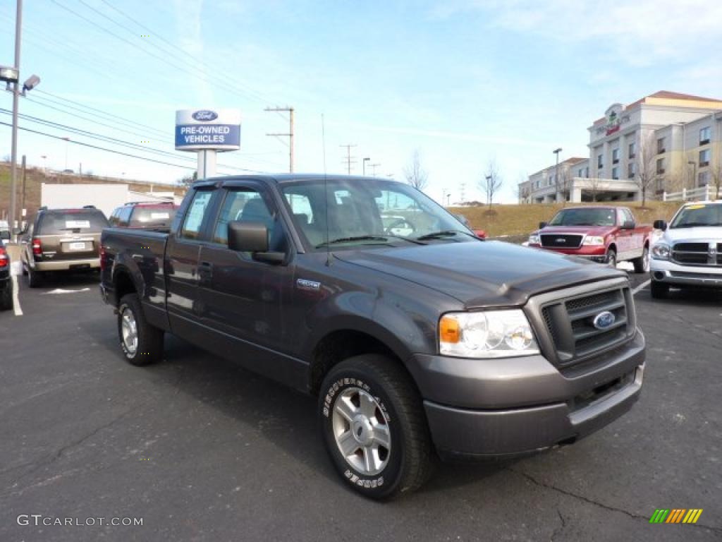 2005 F150 XL SuperCab 4x4 - Dark Shadow Grey Metallic / Medium Flint Grey photo #1