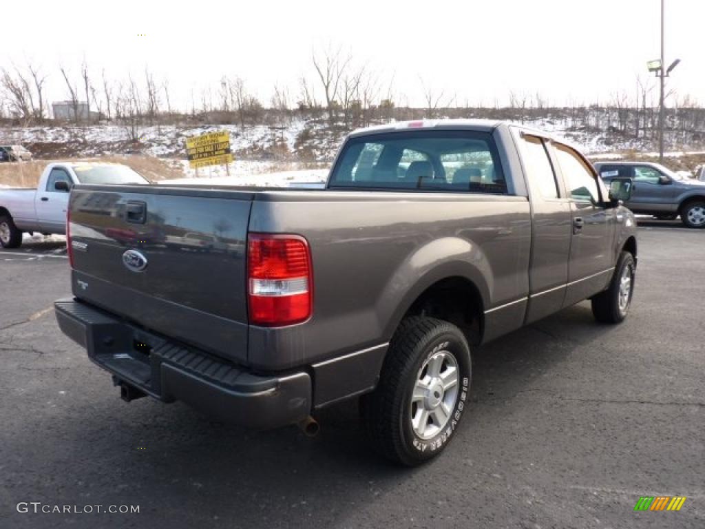 2005 F150 XL SuperCab 4x4 - Dark Shadow Grey Metallic / Medium Flint Grey photo #2