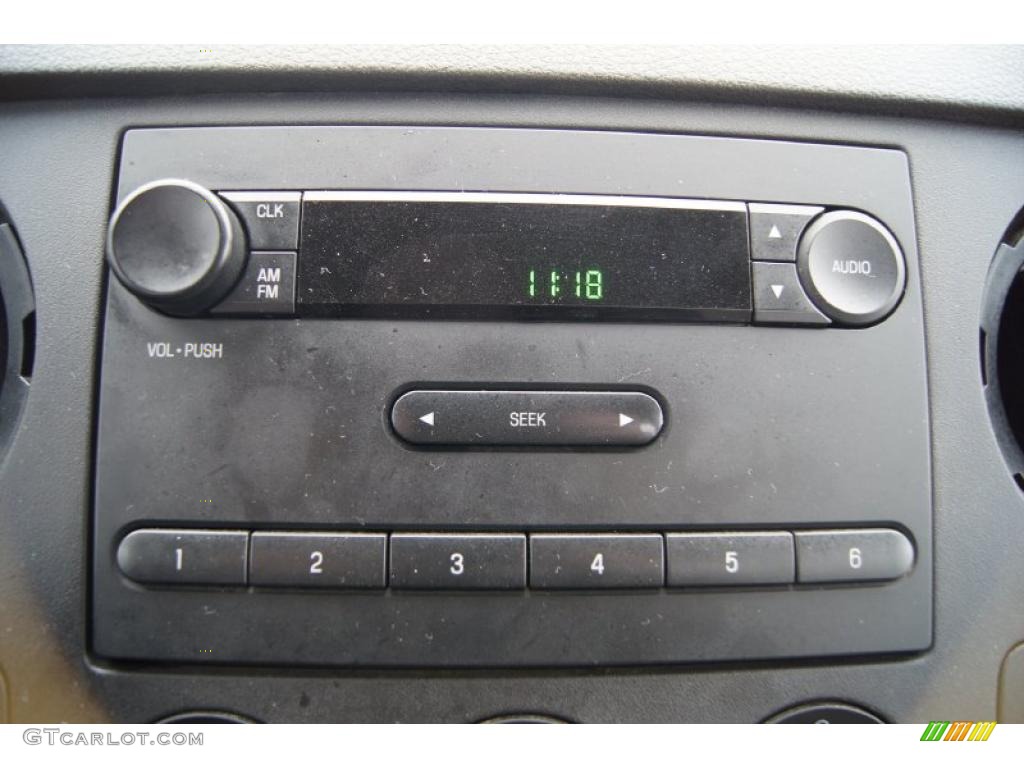 2008 Ford F250 Super Duty XL Regular Cab Controls Photo #44878261