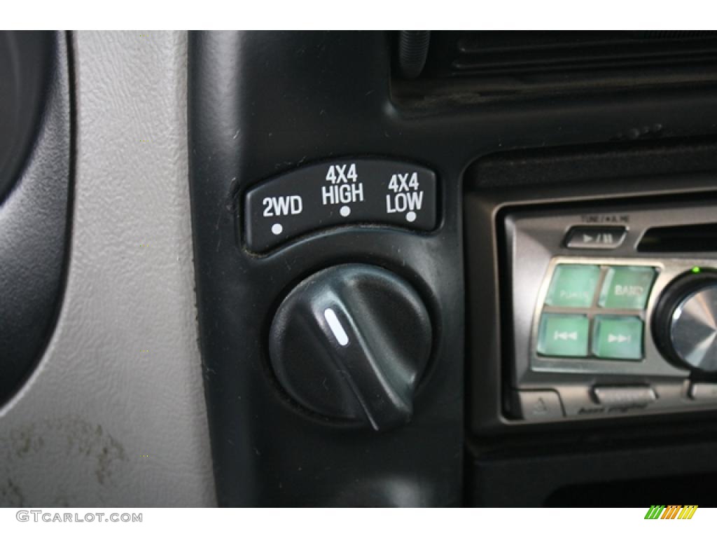 1996 Ford Ranger XLT SuperCab 4x4 Controls Photo #44879941