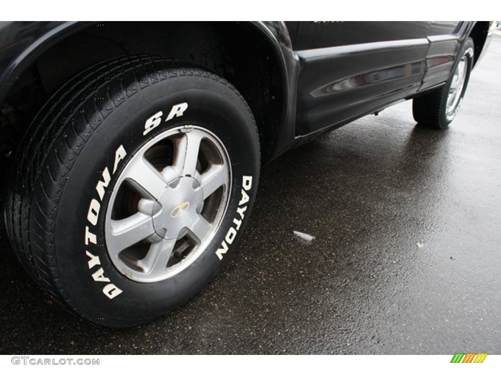 1999 Oldsmobile Bravada AWD Wheel Photos