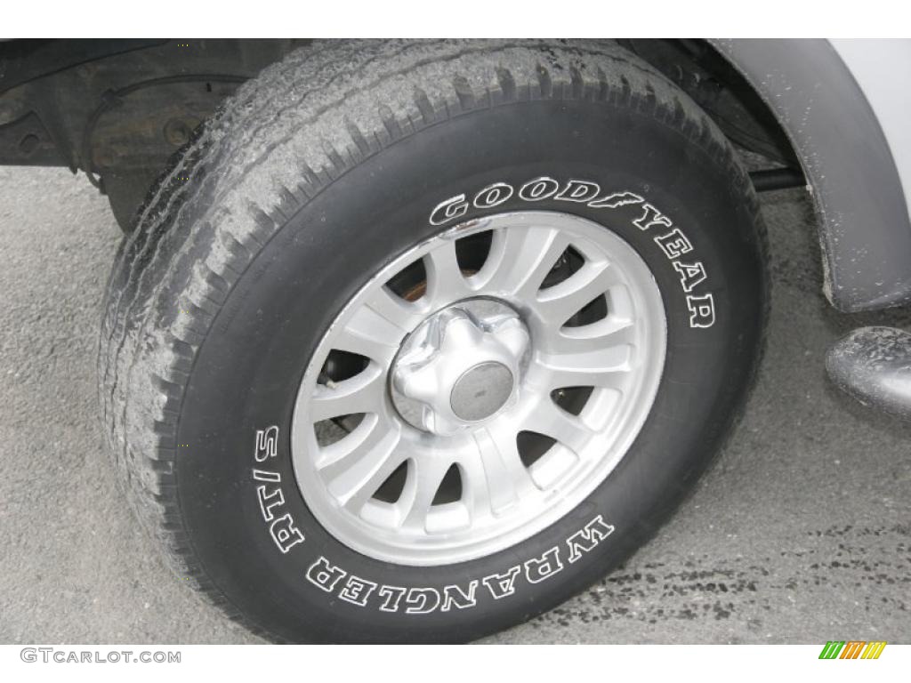 2001 Ford Expedition XLT 4x4 Wheel Photo #44883344