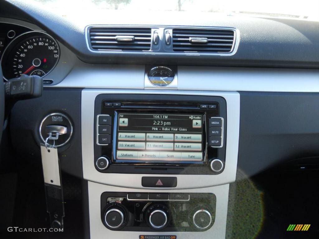2012 Volkswagen CC Sport Controls Photo #44884505