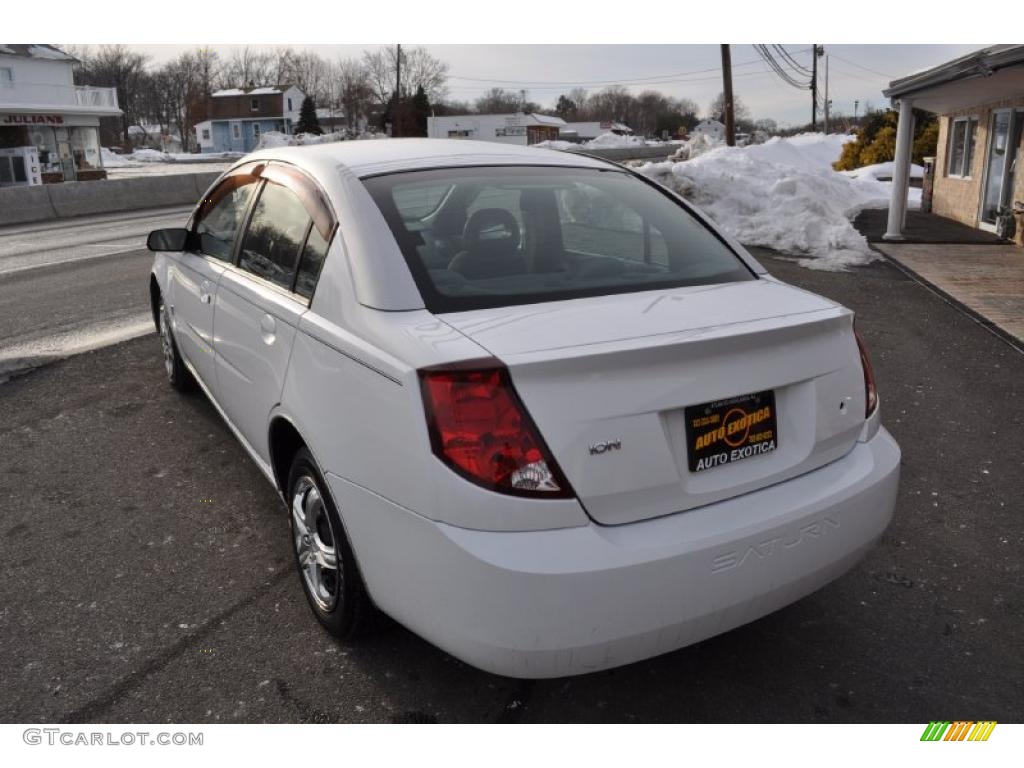 2003 ION 2 Sedan - White / Gray photo #2