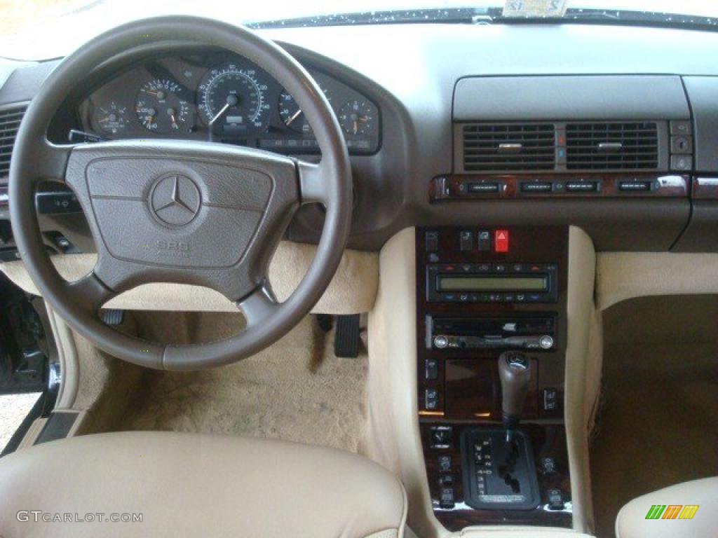 1997 Mercedes-Benz S 500 Sedan Parchment Dashboard Photo #44888649